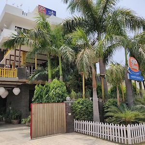 Aakritii Hotels